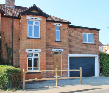 4 bedroom semi-detached house to rent - Photo 1