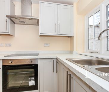 2 bedroom cottage to rent The Green, Peterborough, Cambridgeshire, PE4 - Photo 2