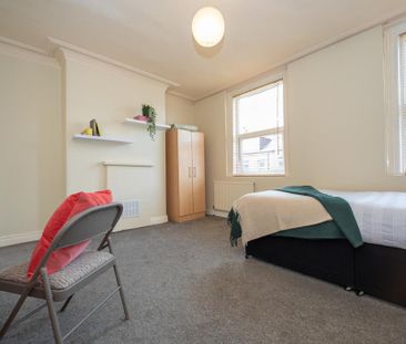 5 bedroom townhouse to rent - Photo 6