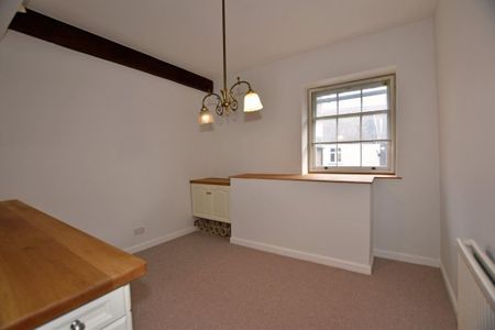 3 bedroom terraced house to rent - Photo 5