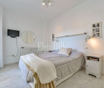 Apartamento muy luminoso con terraza a pocos pasos del mar de la ca... - Photo 4