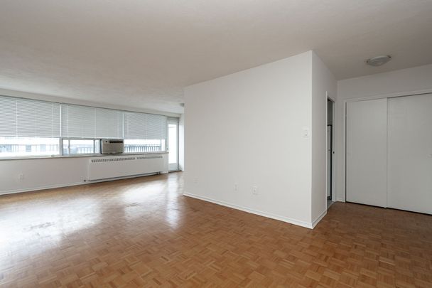 4 Overland Drive - Photo 1