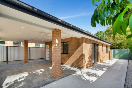 8A Atlas Place, Winston Hills NSW 2153 - House For Rent | Domain - Photo 4