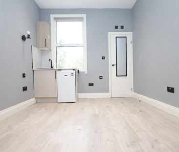 Studio Flat, Nightingale Grove, SE13 - Photo 2