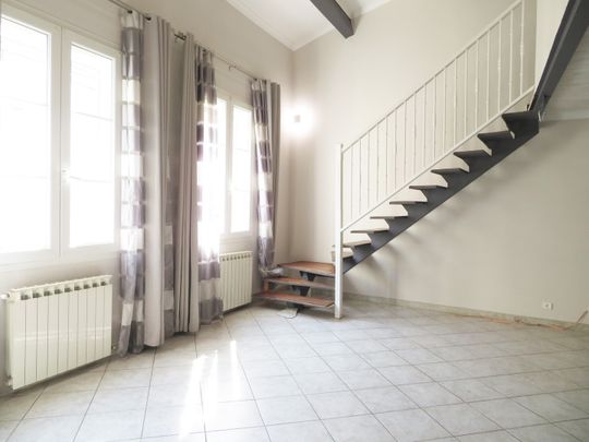 T5, Rue Saint-Yon, Nîmes-Centre, 170m², 1100€ H.C - Photo 1