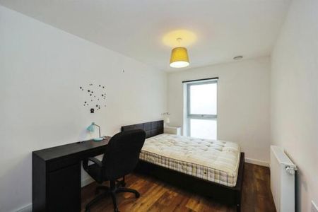 Cross Street - Photo 5