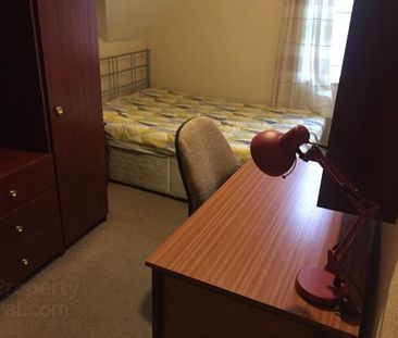 Room 2 ( Serviced Rooms ), 116 Stranmillis Road, ( Bills Incl ), BT95AE, Belfast - Photo 2