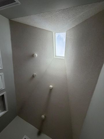 For Lease - 42 Patrick Drive, Barrie, Ontario - Photo 4