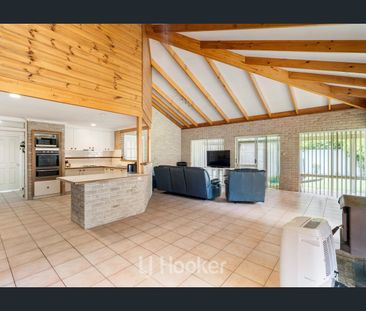 Coastal Living Just Steps from Geographe Bay - 6 Month Lease - Photo 3