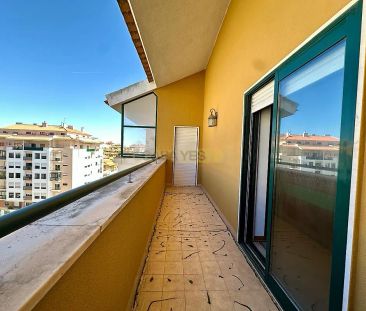 Apartment T4 in Queluz e Belas, Sintra - Foto 1