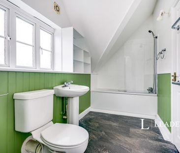 3 bedroom house to rent Charlton Court, Reading Road, Wantage, Oxfo... - Photo 2