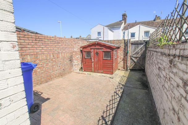 Seago Street, Lowestoft - Photo 1