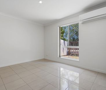 3 BEDROOM TOWNHOUSE IN MANGO HILL - Photo 4