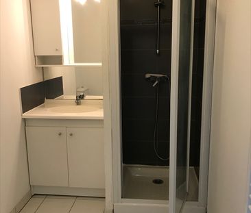 Location Appartement 2 pièces 42m² - Photo 3