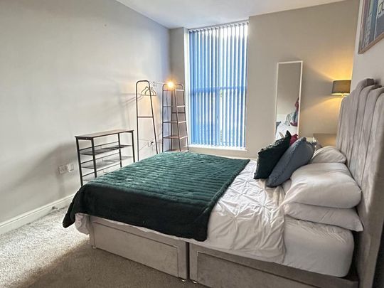 1 bedroom in a house share to rent - Photo 1