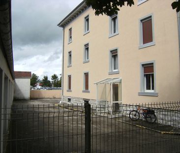Location Appartement 3 pièces 76m² - Photo 3
