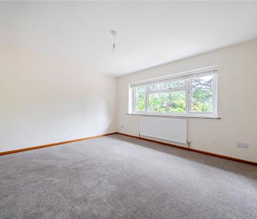 4 bedroom detached house to rent - Photo 4