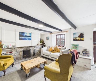 2 bedroom semi-detached house to rent - Photo 2