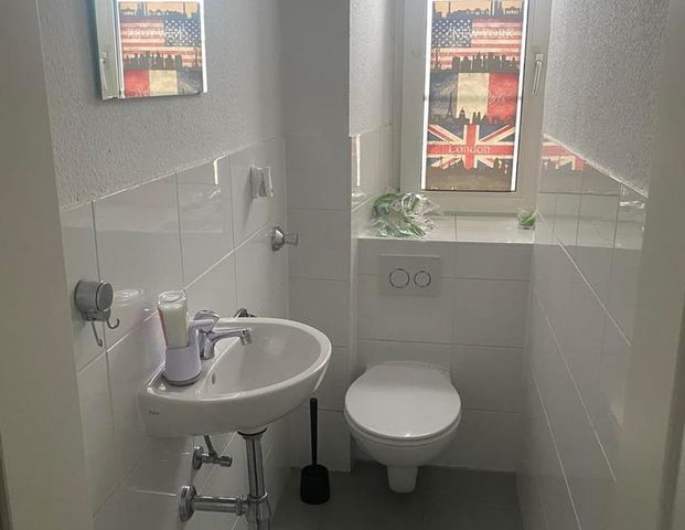 BIG ROOM FOR RENT CLOSE TO CENTER 28.12.25 - 31.01.26 AVAILABLE!! - Foto 1