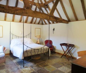 4 bedroom detached house to rent - Photo 3