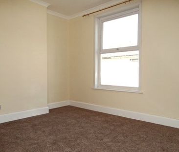 Brompton Road, Southsea - Photo 4