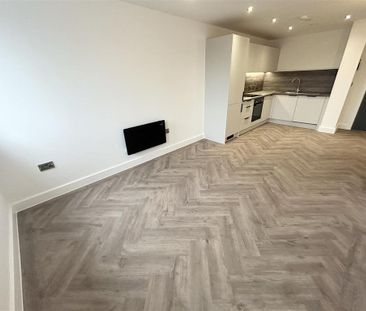 1 bedroom apartment to rent - Photo 4