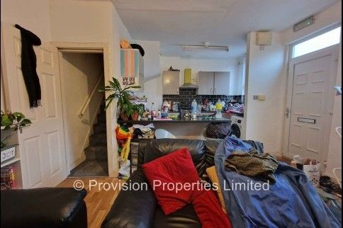 3 Bedroom 2 Bathroom House - Photo 1