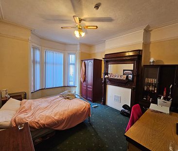 6 Bed Student Accommodation - Photo 1