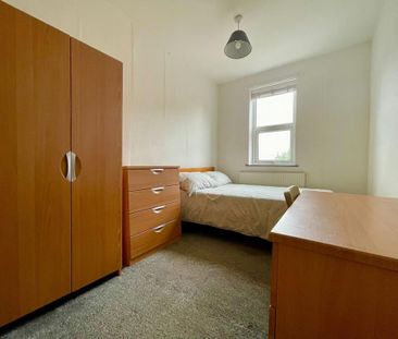 6 bedroom house to rent - Photo 3