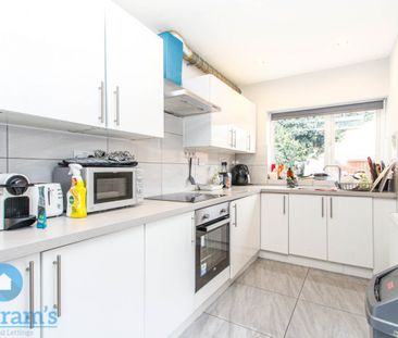 6 bed Semi-Detached House for Rent - Photo 6