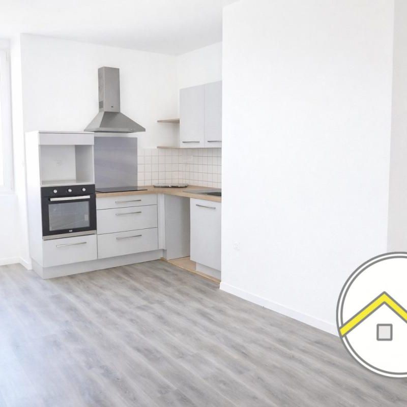 Location Appartement 3 pièces 94m² CHATEAUBRIANT 44110 - Photo 1