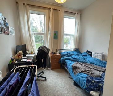 4 bedroom terraced house to rent - Photo 1