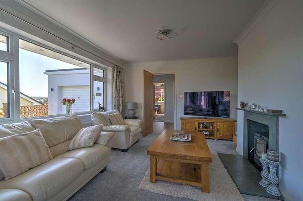 Raleigh Park, South Molton, EX36 - Photo 1