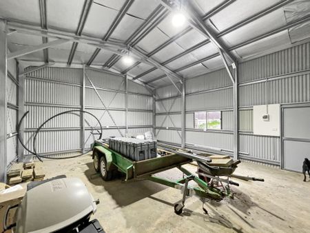 7 Pardalote Court, Brown Hill - Photo 2