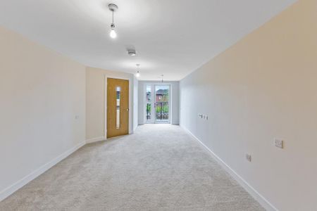 2 bedroom retirement property to rent - Photo 2