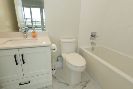 For Lease - 15 Lynch Street Unit# 1801, Brampton, Ontario - Photo 4