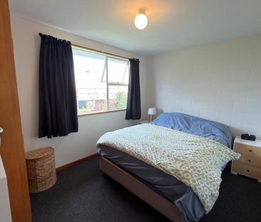 Three bedrooms in Lincoln close to university. - Photo 3