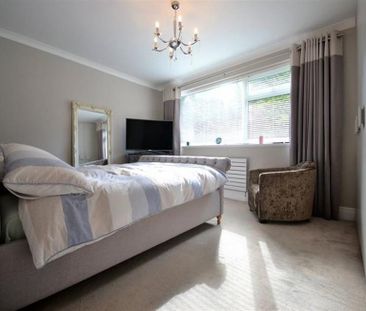 Alderley Court, Alderley Edge - Photo 3