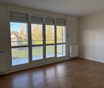 Location Appartement 4 pièces 77 m² La Châtre - Photo 1