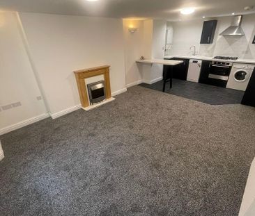 3 bedroom apartment to rent - Photo 2