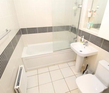 2 bedroom apartment to rent - Photo 6