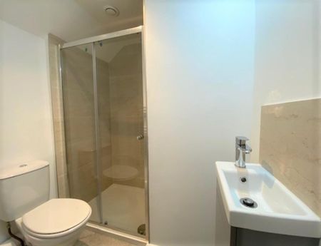 2 bedroom semi-detached house to rent - Photo 2