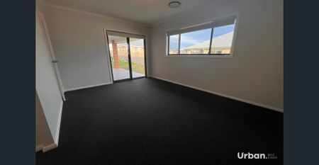 Four Bedroom Family Home with extra parking for Caravan or Boat. - Photo 5