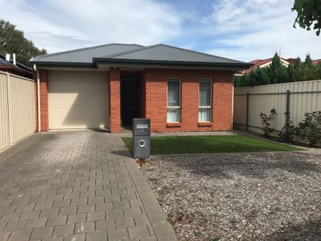 Great 3 Bedroom Home in a Great Location - Photo 4