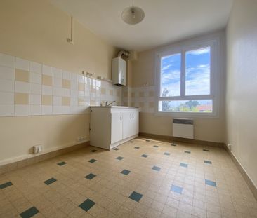 Location Appartement 3 pièces 80m² SAUMUR 49400 - Photo 5
