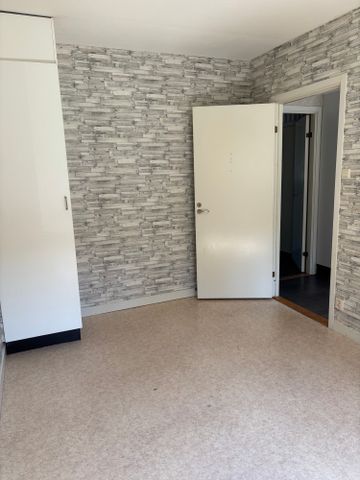 Västra Åsgatan, Eskilstuna - Photo 4