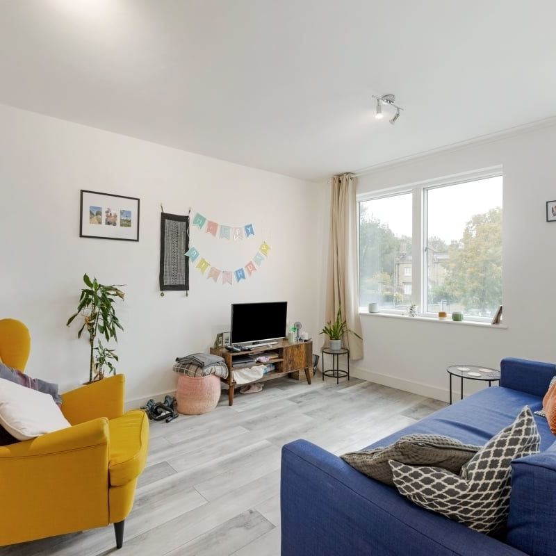 2 bedroom flat to rent - Photo 1