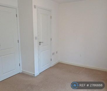 2 bedroom semi-detached house to rent - Photo 3