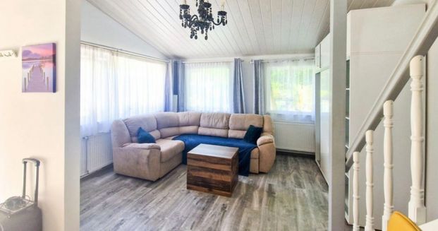 Casa cu 4 camere, terasa acoperita, curte de 700 mp, zona - Fotografie 1