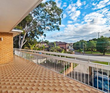 141 Moverly Road, South Coogee NSW 2034 - House For Rent | Domain - Photo 6